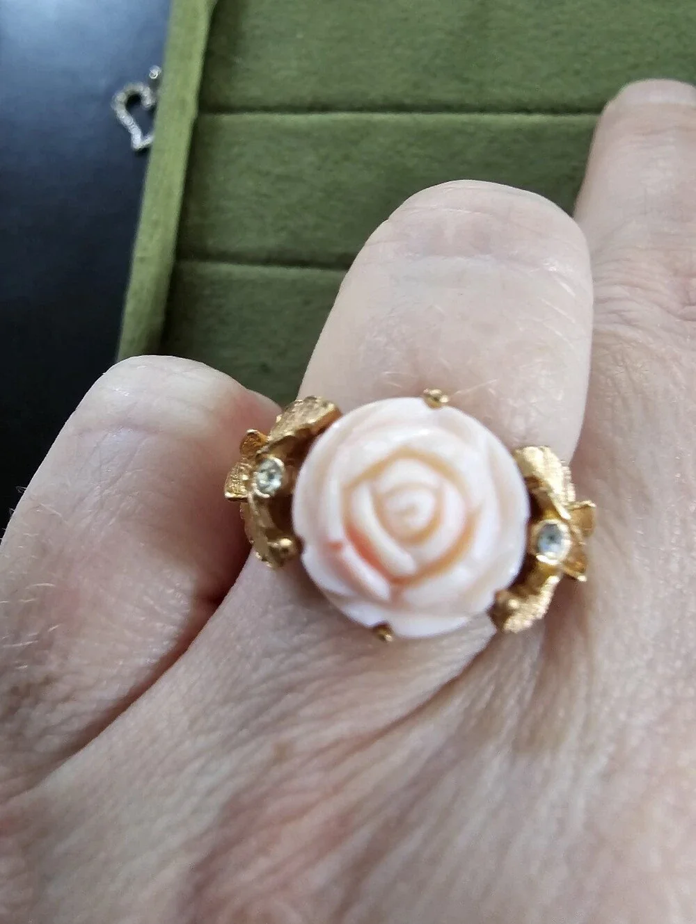 Avon beautiful gold